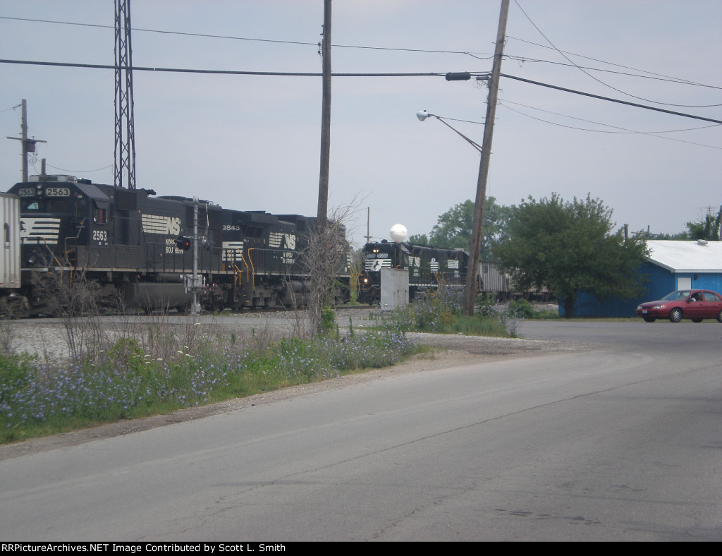 NS 9843 and 2563 Pulling Road Railers on a Meet with NS 5056 and 5074 with Their Empties